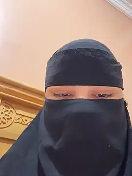  Laiali  online show from February 20, 8:09 pm