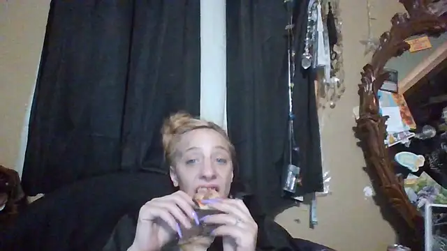 flavi1996 online show from September 29, 7:13 am