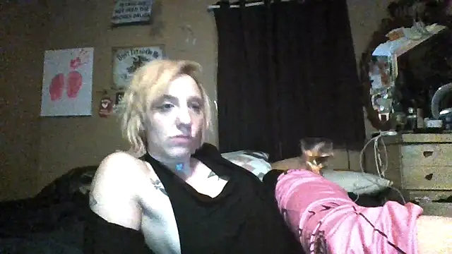 flavi1996 online show from December 14, 1:44 am