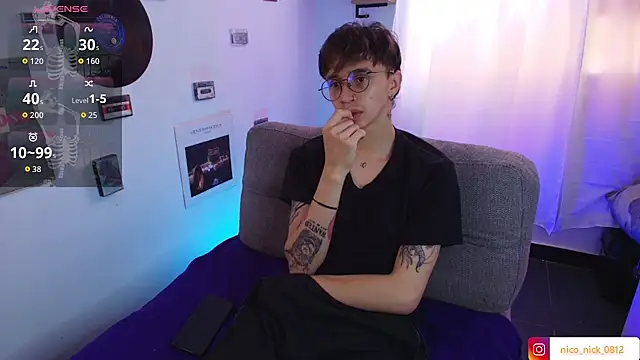 Snapshot of Nick_Bangover_ chatting on September 16, 6:53 pm Nick Bangover  online show from September 16, 6:53 pm