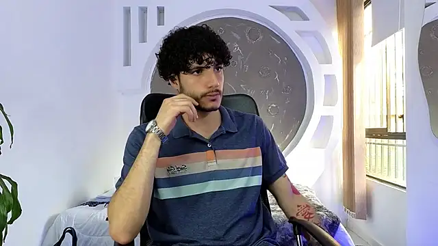 Snapshot of Rafael_Mendezz chatting on November 26, 8:32 pm Rafael Mendezz online show from November 26, 8:32 pm