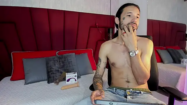 Hisoka 011 online show from November 5, 9:48 pm