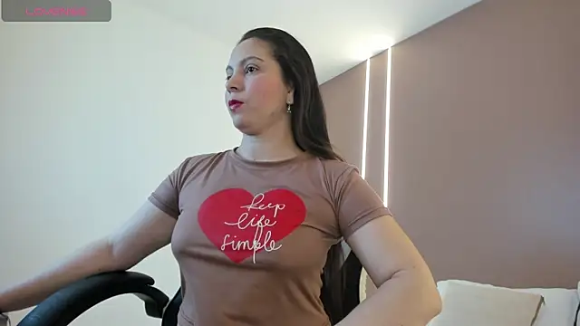 samantha 17  online show from May 13, 2:31 am