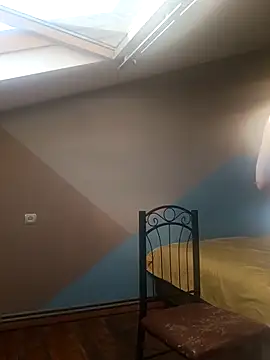 Julia Giulia online show from October 27, 9:57 am