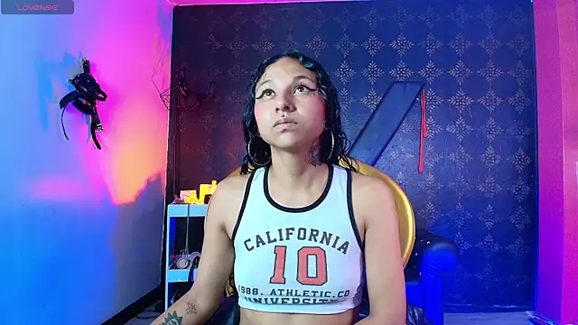 Sweettpleasure online show from December 18, 1:06 pm