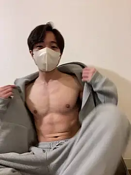 Snapshot of Yuma0718 chatting on February 4, 12:44 pm Yuma0718 online show from February 4, 12:44 pm