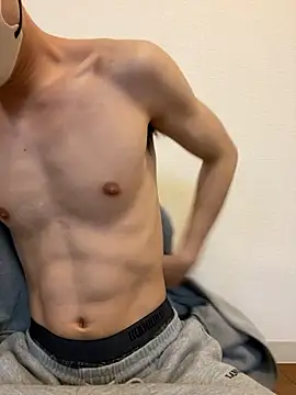 Snapshot of Yuma0718 chatting on February 27, 7:52 am Yuma0718 online show from February 27, 7:52 am