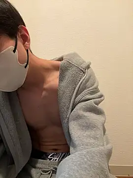 Snapshot of Yuma0718 chatting on March 1, 6:26 am Yuma0718 online show from March 1, 6:26 am