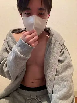 Snapshot of Yuma0718 chatting on March 1, 11:18 pm Yuma0718 online show from March 1, 11:18 pm