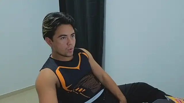 Snapshot of Bellion_grant chatting on February 27, 1:16 am Bellion grant online show from February 27, 1:16 am