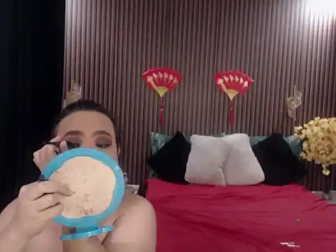 Hotcum ella online show from September 22, 12:01 am