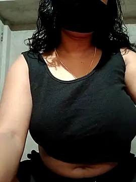 DiyaRoy49 online show from October 3, 9:28 am