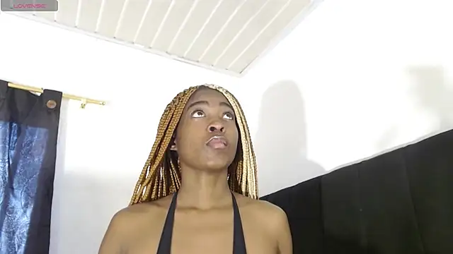 Snapshot of AdrianaCampbelll chatting on September 21, 3:35 pm AdrianaCampbelll online show from September 21, 3:35 pm