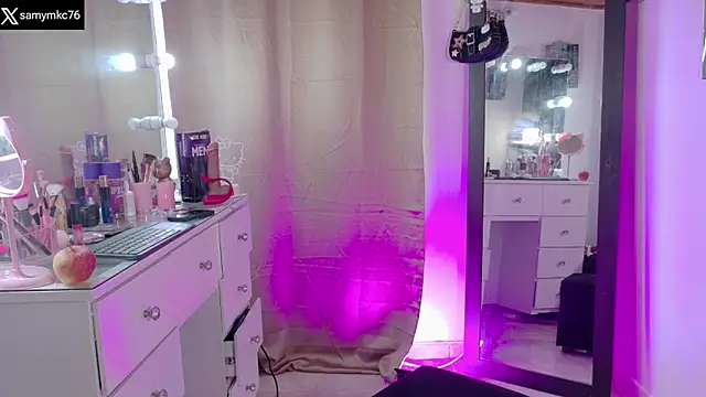 Snapshot of samymelo chatting on September 14, 11:42 am samymelo online show from September 14, 11:42 am