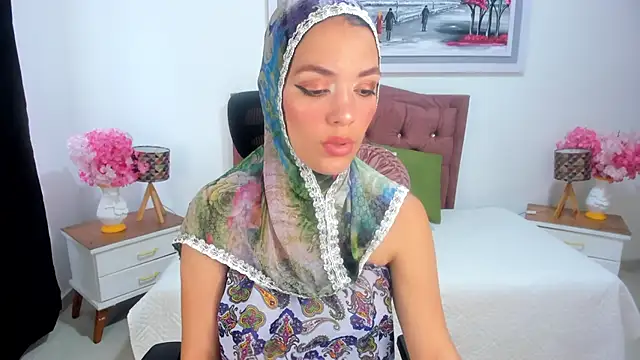 SofiaRivera1 online show from September 17, 8:32 pm