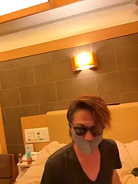 POMUPOMUPURIN2 online show from September 10, 11:10 am