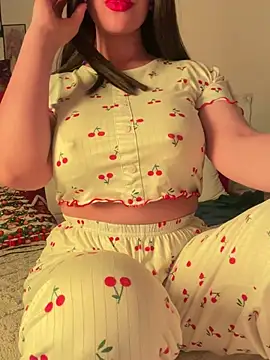 OnlyRima online show from February 3, 10:15 pm