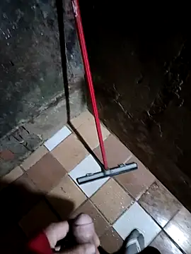 Snapshot of 011Nort chatting on November 11, 4:12 am 011Nort online show from November 11, 4:12 am