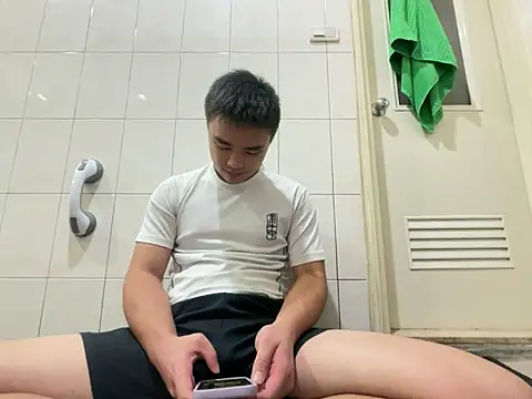 greenteazhang online show from November 20, 4:51 pm