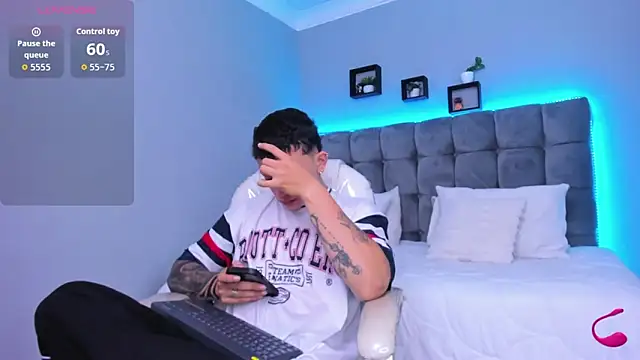 Thomas moon online show from January 15, 12:54 pm