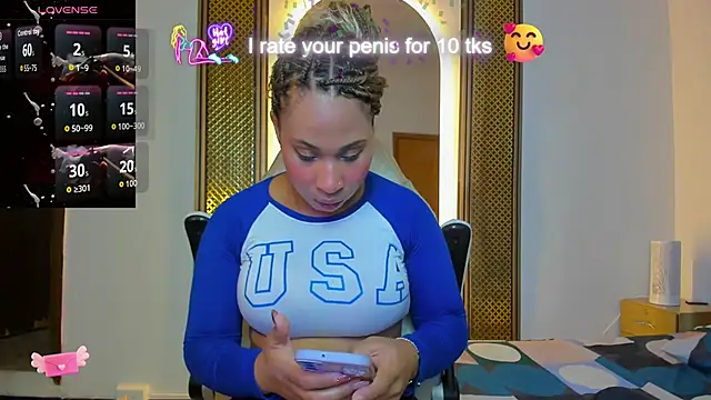 Elowen Clark online show from February 5, 8:02 pm