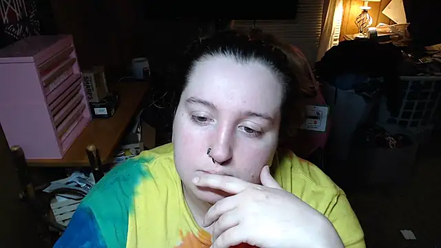 vanessraine online show from February 19, 2:40 am