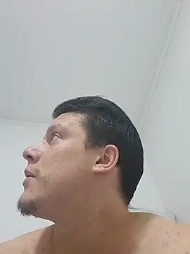 Snapshot of RAFAEL18-3_ chatting on October 5, 11:02 pm RAFAEL18-3  online show from October 5, 11:02 pm