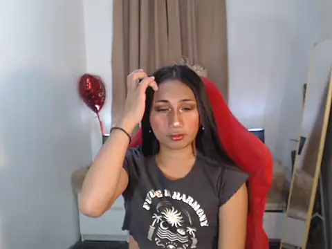 JuicyliciousBabe online show from March 8, 11:14 am