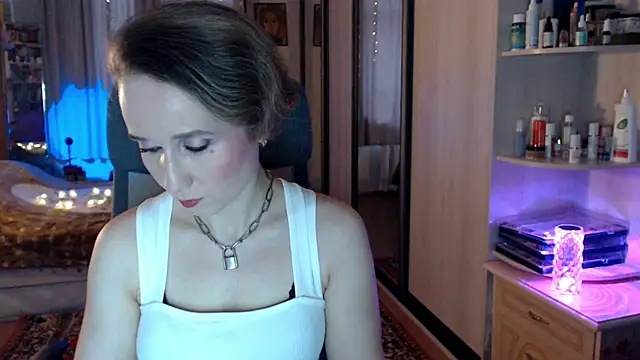 ClassyInna online show from November 24, 5:51 am