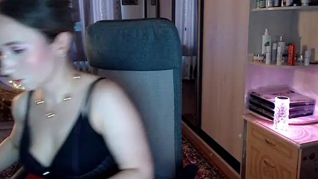 ClassyInna online show from December 15, 6:28 am