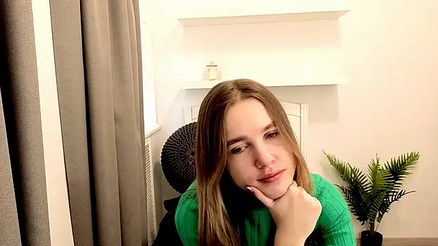 Snapshot of Spicy_Lexi chatting on February 8, 7:34 am Spicy Lexi online show from February 8, 7:34 am