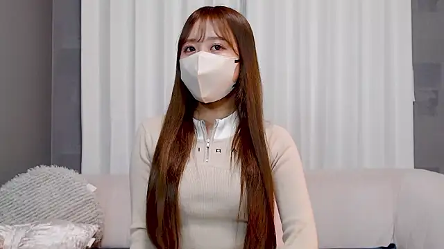  YUI CHAN  online show from January 18, 11:14 am