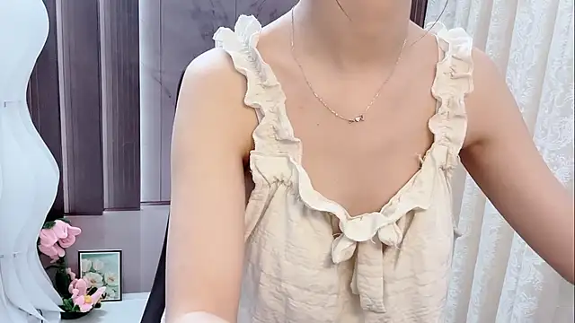 Shenlly online show from May 6, 1:25 am