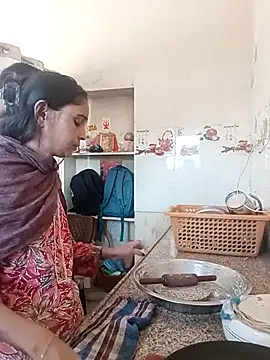 poojarani334 online show from December 19, 2:51 am