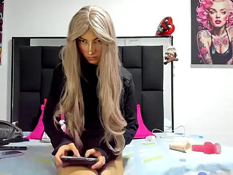 xamila muaa online show from January 6, 11:14 am