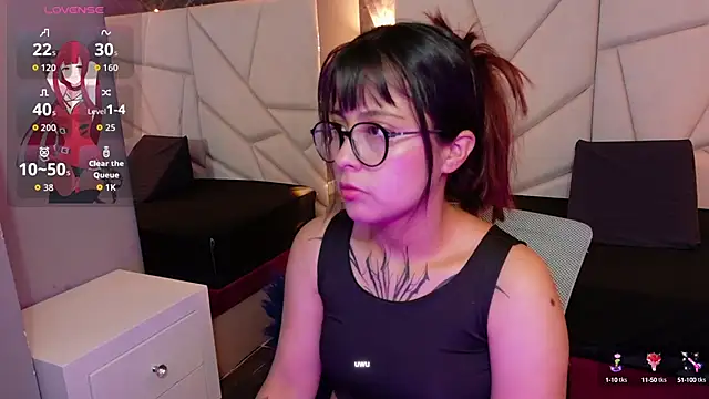 Snapshot of sophiaa_7 chatting on October 12, 12:04 pm sophiaa 7 online show from October 12, 12:04 pm