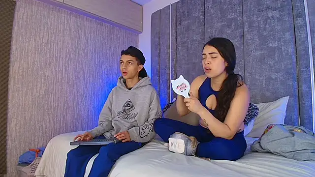 NickandAbby  online show from March 14, 11:04 am