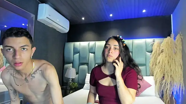 NickandAbby  online show from May 26, 9:00 pm