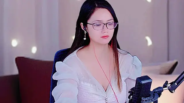 Snapshot of September79 chatting on November 16, 11:54 pm September79 online show from November 16, 11:54 pm