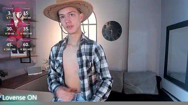 nicktorn online show from October 31, 12:28 pm