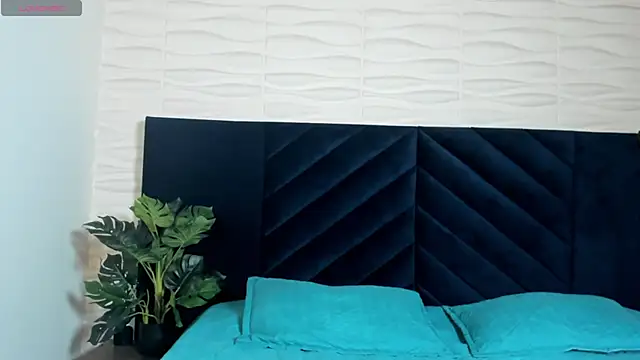 Snapshot of nicktorn chatting on February 5, 12:21 pm nicktorn online show from February 5, 12:21 pm