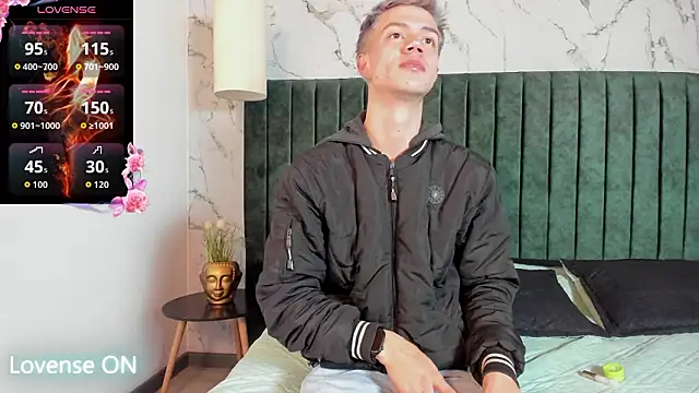 Snapshot of nicktorn chatting on February 15, 12:25 pm nicktorn online show from February 15, 12:25 pm