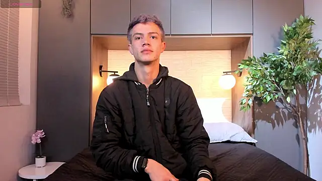 Snapshot of nicktorn chatting on February 20, 12:05 pm nicktorn online show from February 20, 12:05 pm