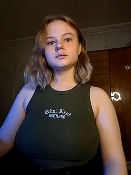 Snapshot of SlipperSherry chatting on November 2, 8:22 pm SlipperSherry online show from November 2, 8:22 pm