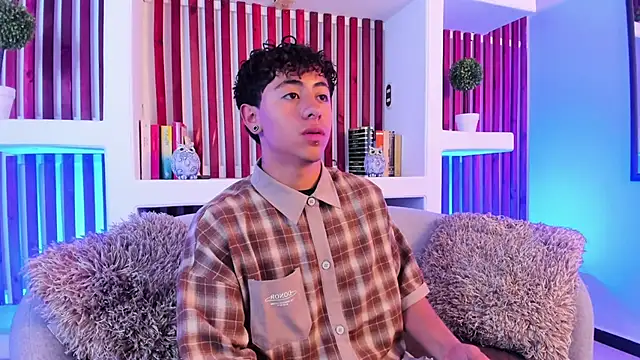 Snapshot of Troy_dalton chatting on October 6, 8:28 pm Troy dalton online show from October 6, 8:28 pm