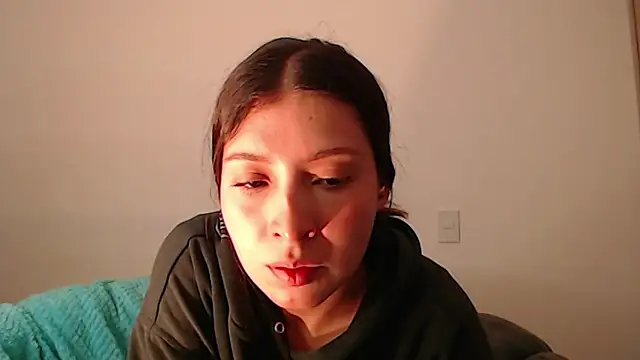Snapshot of -Ivonny chatting on October 16, 10:33 pm -Ivonny online show from October 16, 10:33 pm