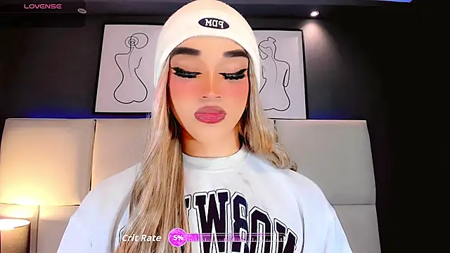 Valeriasmiithh online show from October 26, 8:37 pm