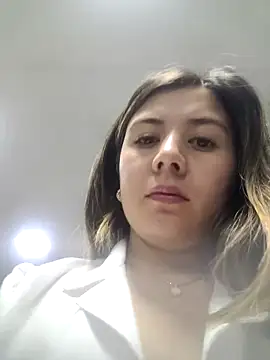 Sophie del Castillo online show from December 3, 12:40 am