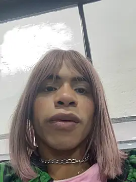 Katy bratz  online show from October 29, 7:15 pm