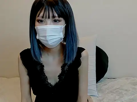 sarina at online show from April 11, 7:35 am